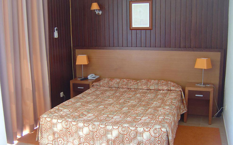 Hotel Pinhal Do Sol Quarteira Cameră foto